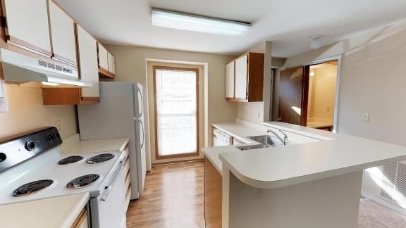Fitted Kitchen at Woodhills Apartments, West Carrollton, Ohio