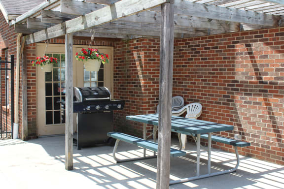 Outdoor Grill at Woodhills Apartments, West Carrollton, OH