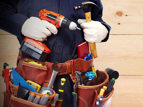 Maintenance at Oakwood Apartments, Florence, Kentucky