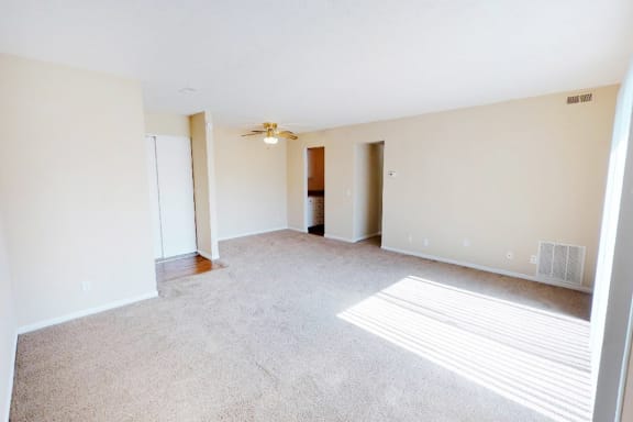 High Ceiling at Crown Crossing Apartments, Amelia, OH, 45102