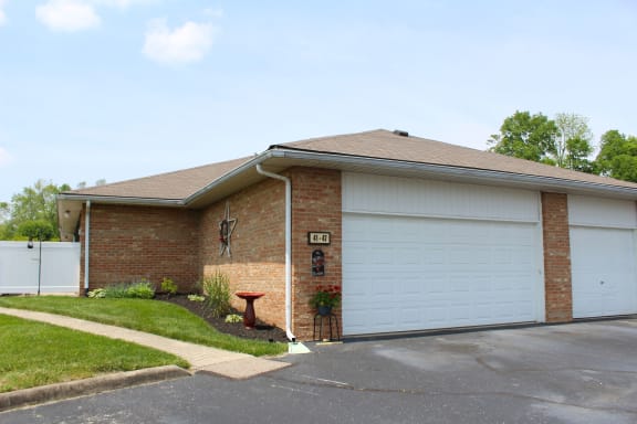 Houses With Attached Garages at Wyndemere Apartments, Franklin, 45005