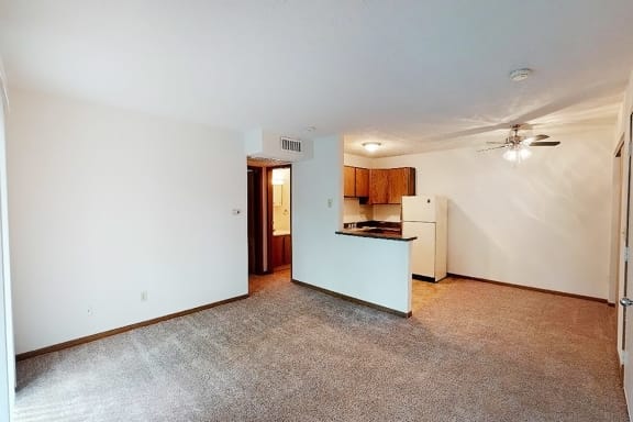 Vacant Living Area at Forest Creek Apartments, Ohio, 45044