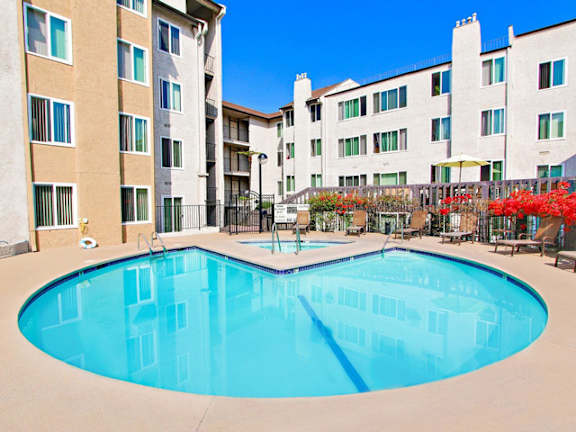 Sparkling Pool and Spa at Woodcliff Apartments, 3201 Overland Avenue, Los Angeles, California