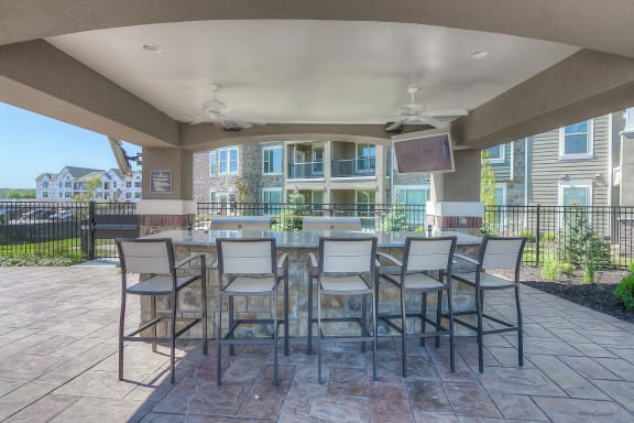 Outdoor Kitchen at Waterside Residences on Quivira, Kansas, 66215