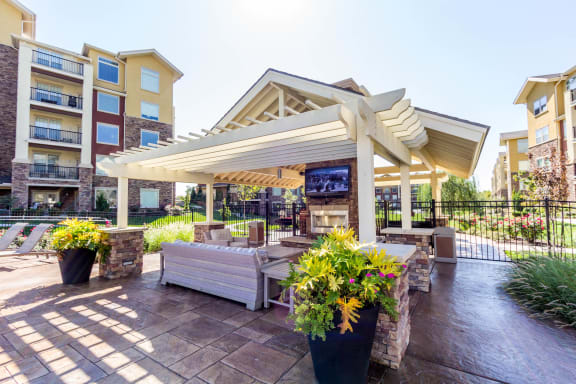 Entertainment Lounge In Courtyard at WaterCrest at City Center, Lenexa, 66219