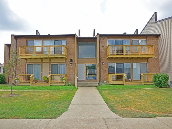 Balcony or Deck options at Grand Bend Club Apartments in Grand Blanc, MI