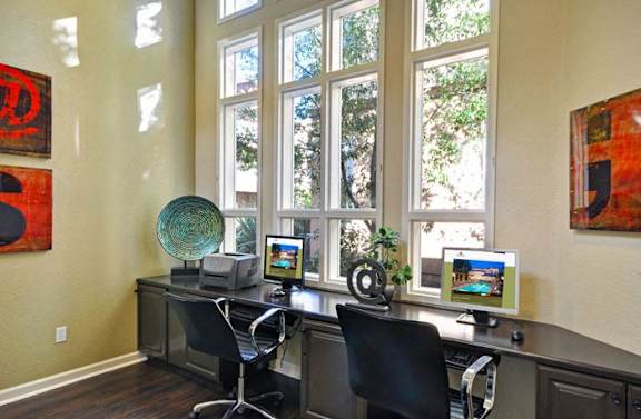 Business Center at Renaissance Apartments in Santa Rosa, California