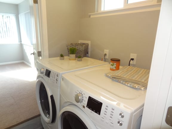 Washer &amp; Dryer In Every Apartment at Los Altos Court, California