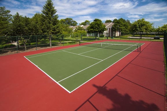 On-site Tennis Court at Park Lane Apartments, Southfield, MI 48033