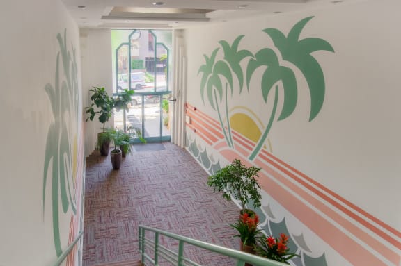 Comfortable Apartments at La Vista Terrace, Hollywood, 90046