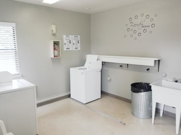 Pet Wash at Waverly Gardens Apartments, Portland, Oregon