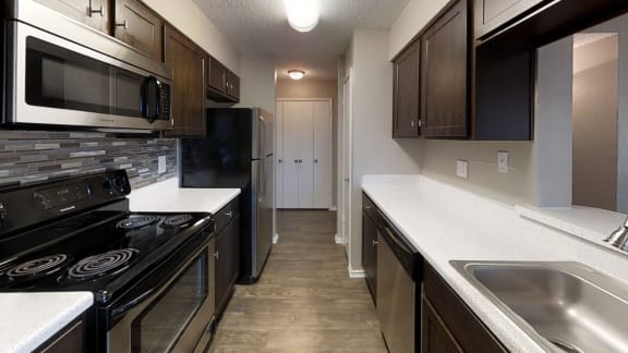 Broadway Kitchen at The Manhattan Apartments, Dallas, Texas