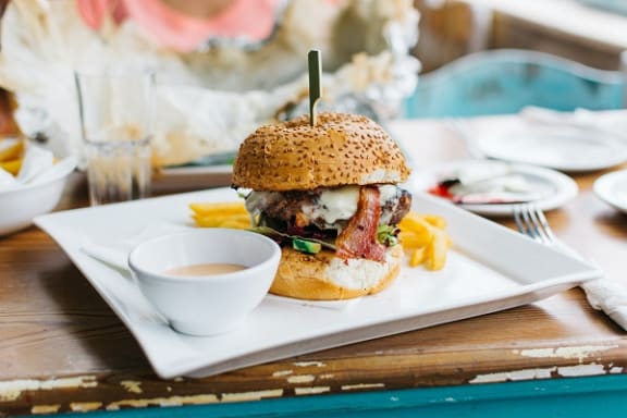 Cheeseburger at The Verandas, California
