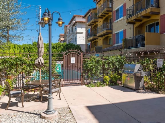 Luxury at The Verandas, Canoga Park