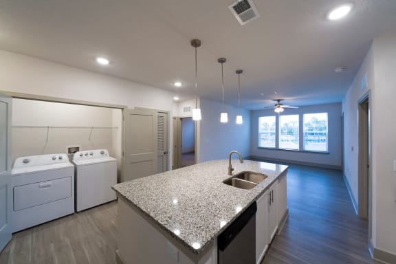 Sink areaat Ciel Luxury Apartments, Florida, 32246