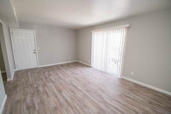 Living Room 26 Emery
