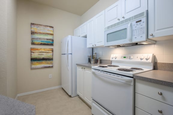 Park Del Mar Apartments built-in microwaves