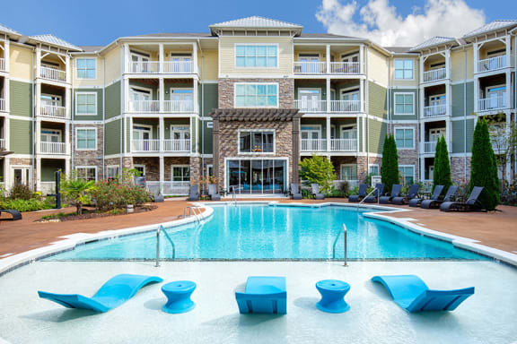 Parc at Grandview Apartments pool area