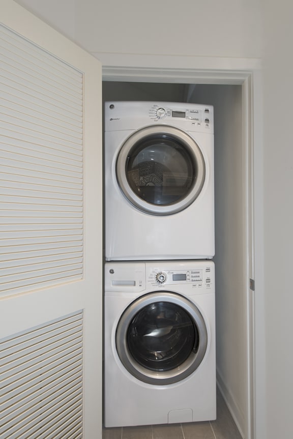 Washer Dryer at Valley and Bloom, Montclair
