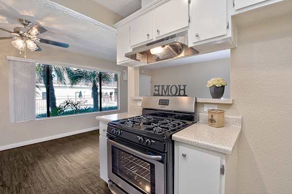 Brookfield Apartment Homes Gas Range