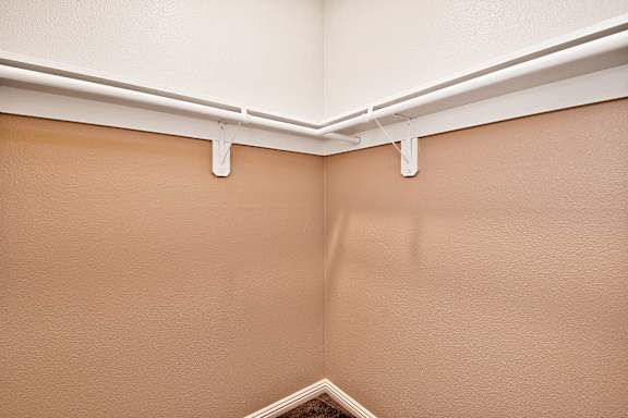 Brookfield Apartment Homes Large Closets