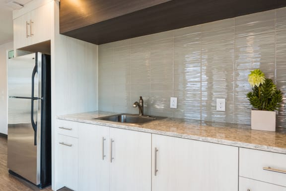 White cabinets at Park 88 Apartments, Thornton