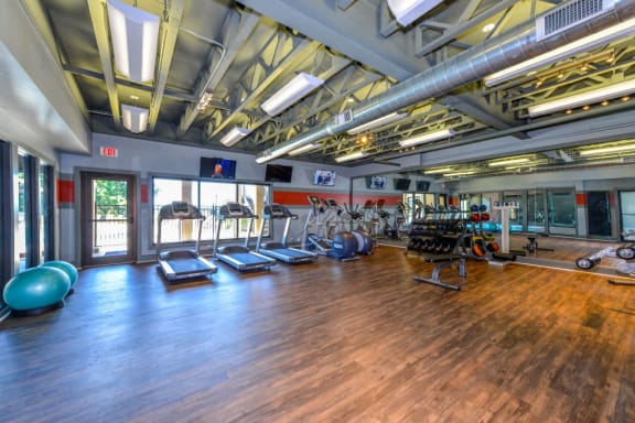 Large Fitness Center at Hampton Woods, Shawnee
