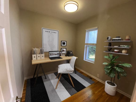 A Cozy Nook that has been Virtually Staged