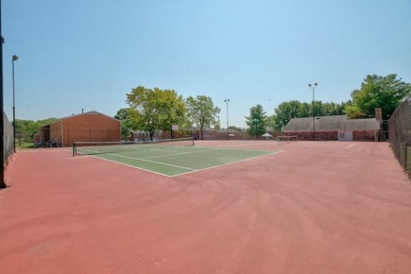 Tennis court at apartment complex