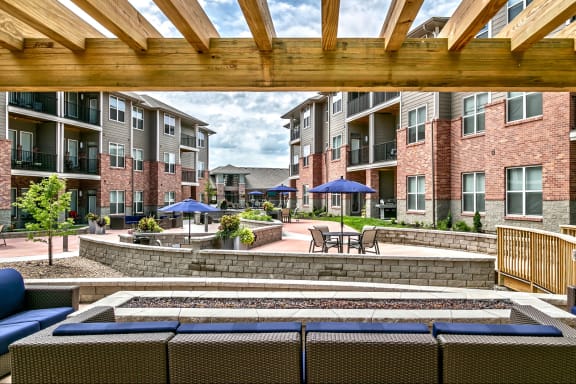 Community Courtyard at The Apartments at Lux 96 in Papillion, NE