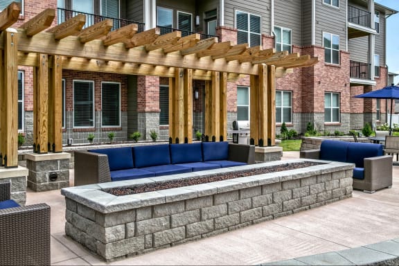 Community Courtyard at The Apartments at Lux 96 in Papillion, NE