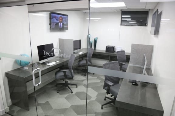 Tech Center at Durham, Edina, 55435
