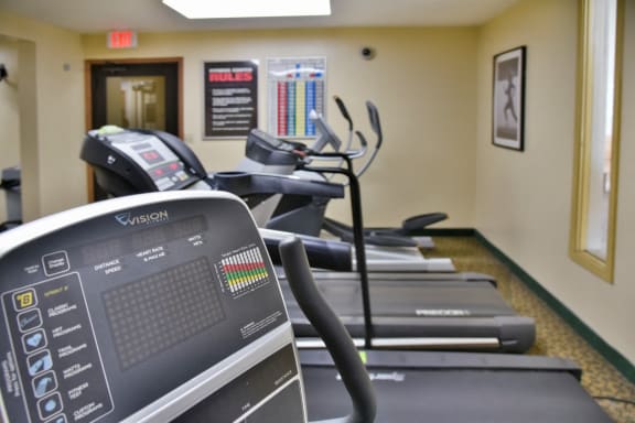 Fitness Center at Hillsborough Apartments, Roseville, MN, 55113