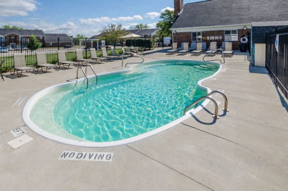 Swimming Pool at Bradford Place Apartments, Lafayette