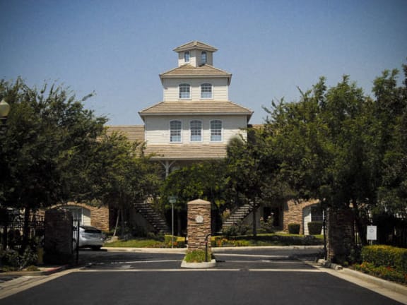 Gated Entry at Dartmouth Tower at Shaw, Clovis