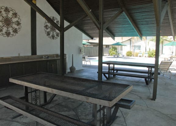 BBQ Picnic Area at Reef Apartments, Fresno