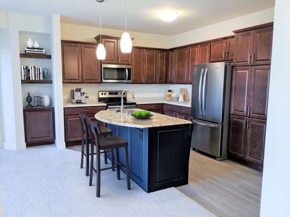 2x2I-Kitchen at Poplar Creek Apartments, Brookfield, WI