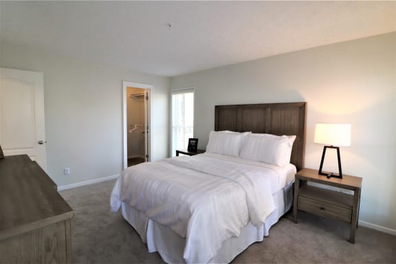 Comfortable Bedroom at Rosemont Vinings Ridge, Atlanta