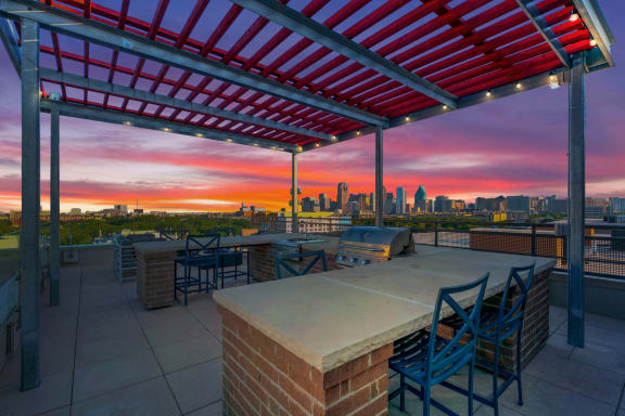 exterior uptown dallas apartments