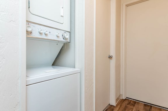 Witham Hill Oaks | Laundry Space