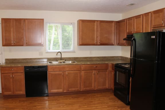 Black Appliances at The Villas at Kingswood, Ohio