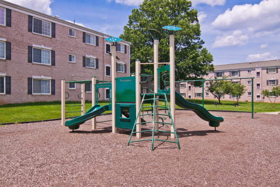 Play structure at Dulles Glen, Virginia, 20170