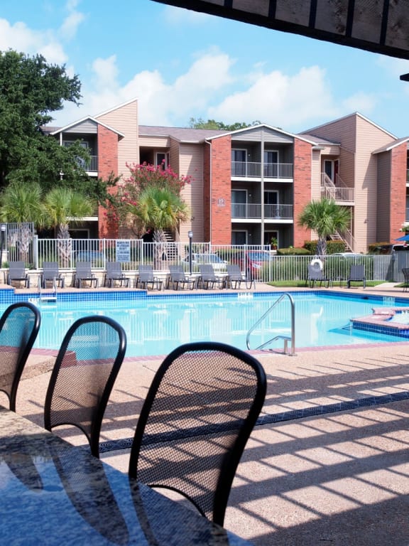 north austin tx apartments with swimming pool
