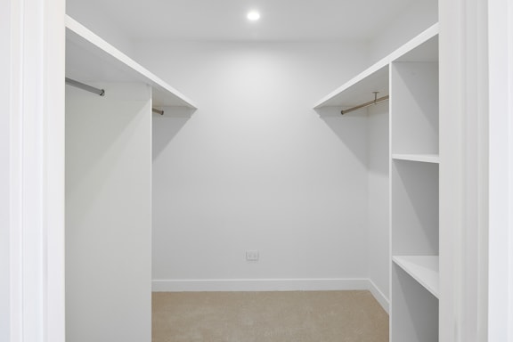 The Briscoe by Kinleaf walk in robe with shelving