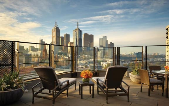 3 bed balcony