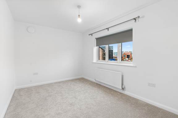 King Size Bedroom at UnionView Apartments, Dartford DA2 6GZ