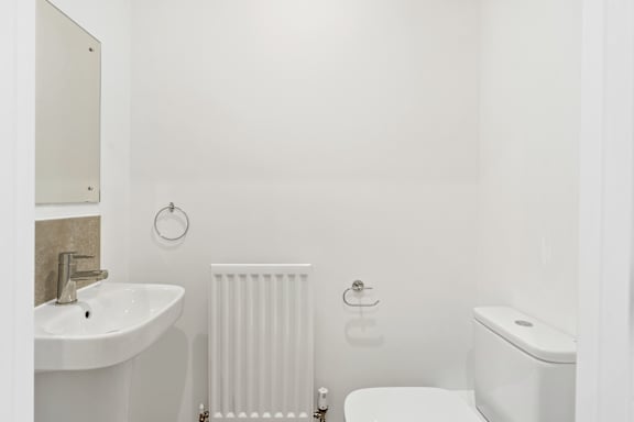 Spacious Bathroom at UnionView Apartments, Dartford DA2 6GZ