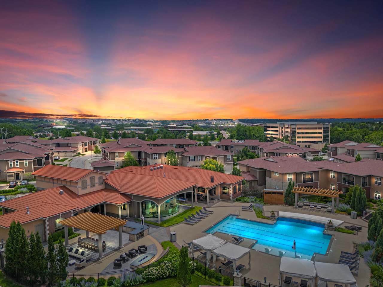 Community exterior at Sorrento at Deer Creek Apartment Homes in Overland Park