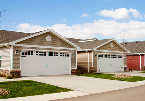 Apartments for Rent in Michigan Redwood Apartments