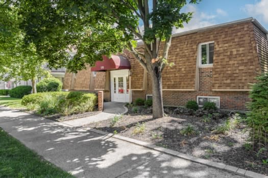 Long Real Estate Inc Apartments in Delaware OH RENTCafe